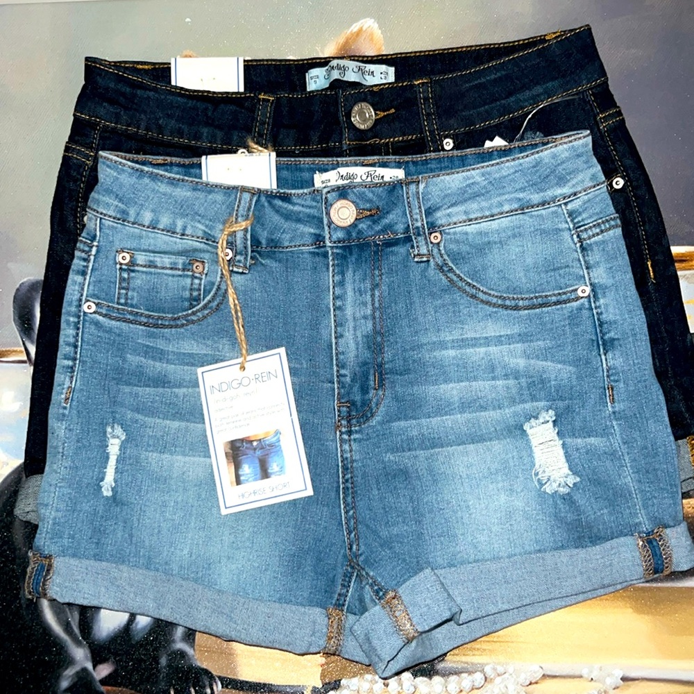 2 for $20 Indigo Rein Shorts HighRise shorts size 9